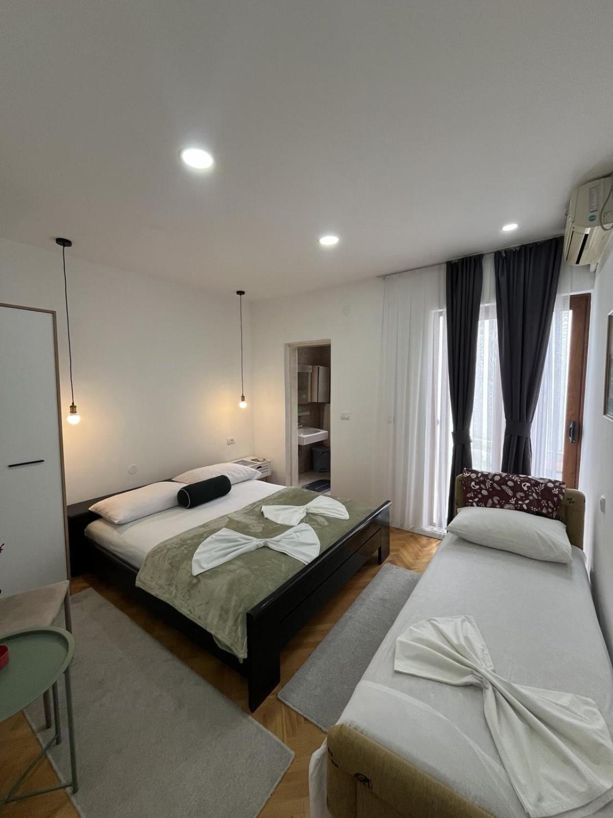 Studio Rooms Moncherie Улцин Екстериор снимка