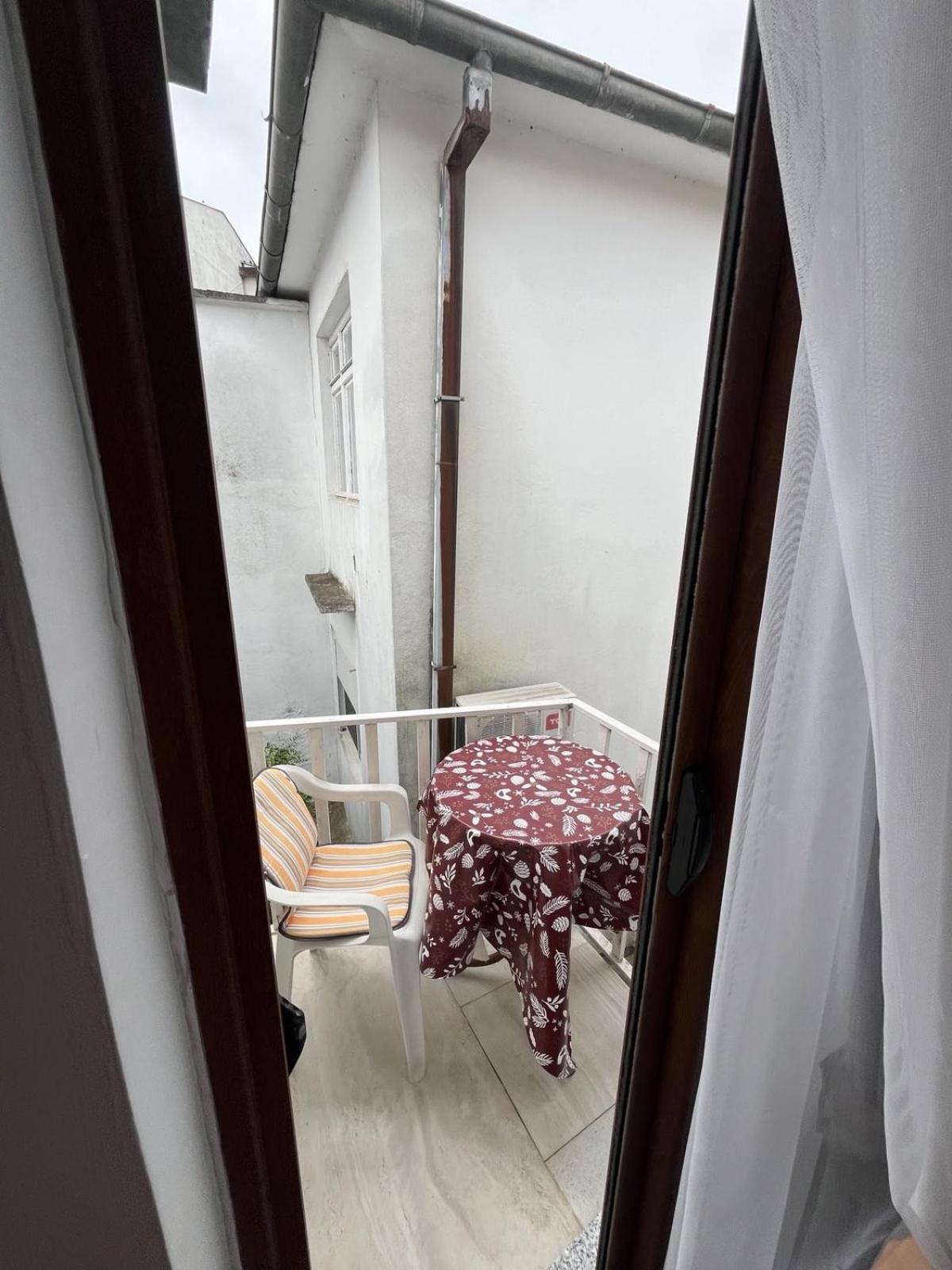 Studio Rooms Moncherie Улцин Екстериор снимка