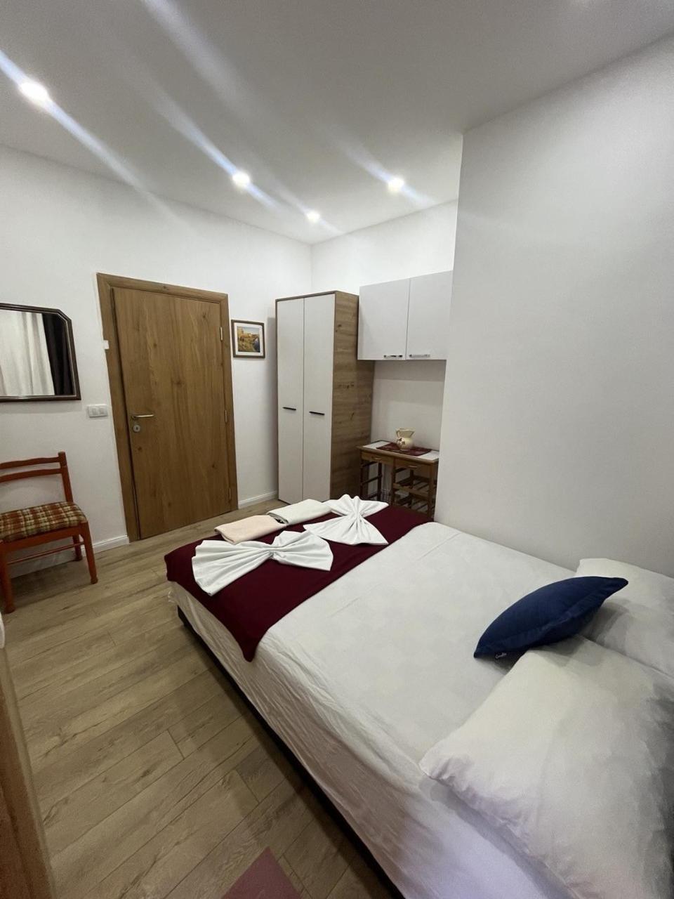 Studio Rooms Moncherie Улцин Екстериор снимка